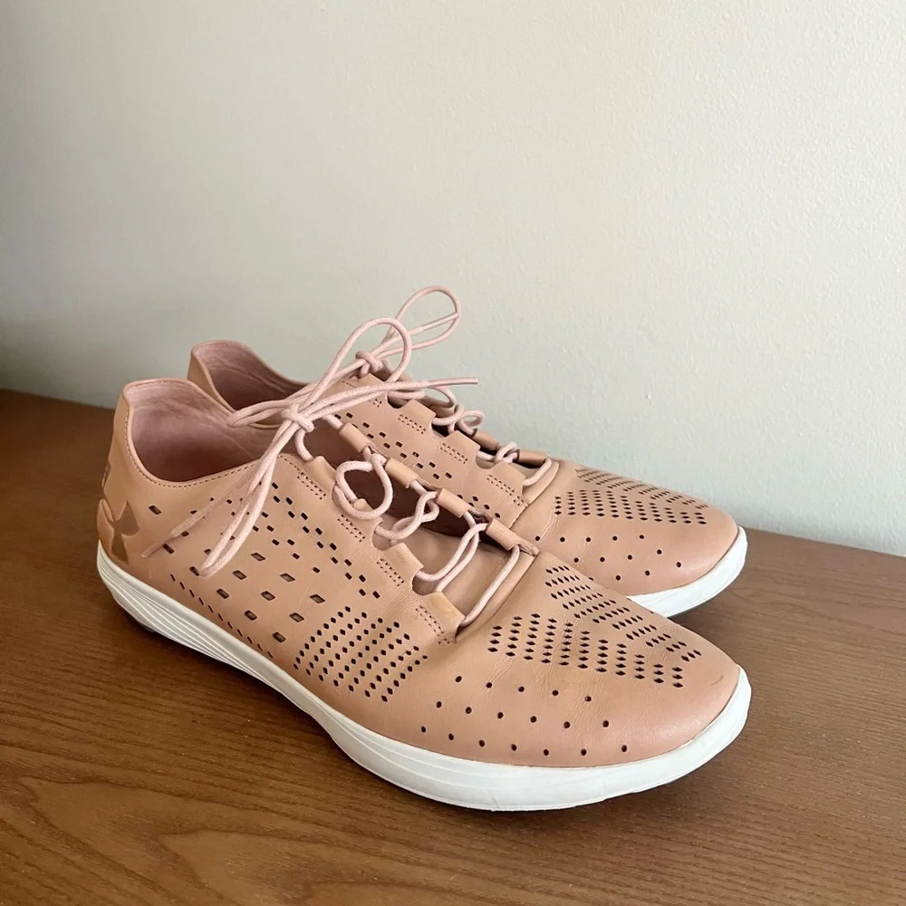 Women’s Under Armour Street Precision Mid Lifestyle Leather Sneakers US‎ 10